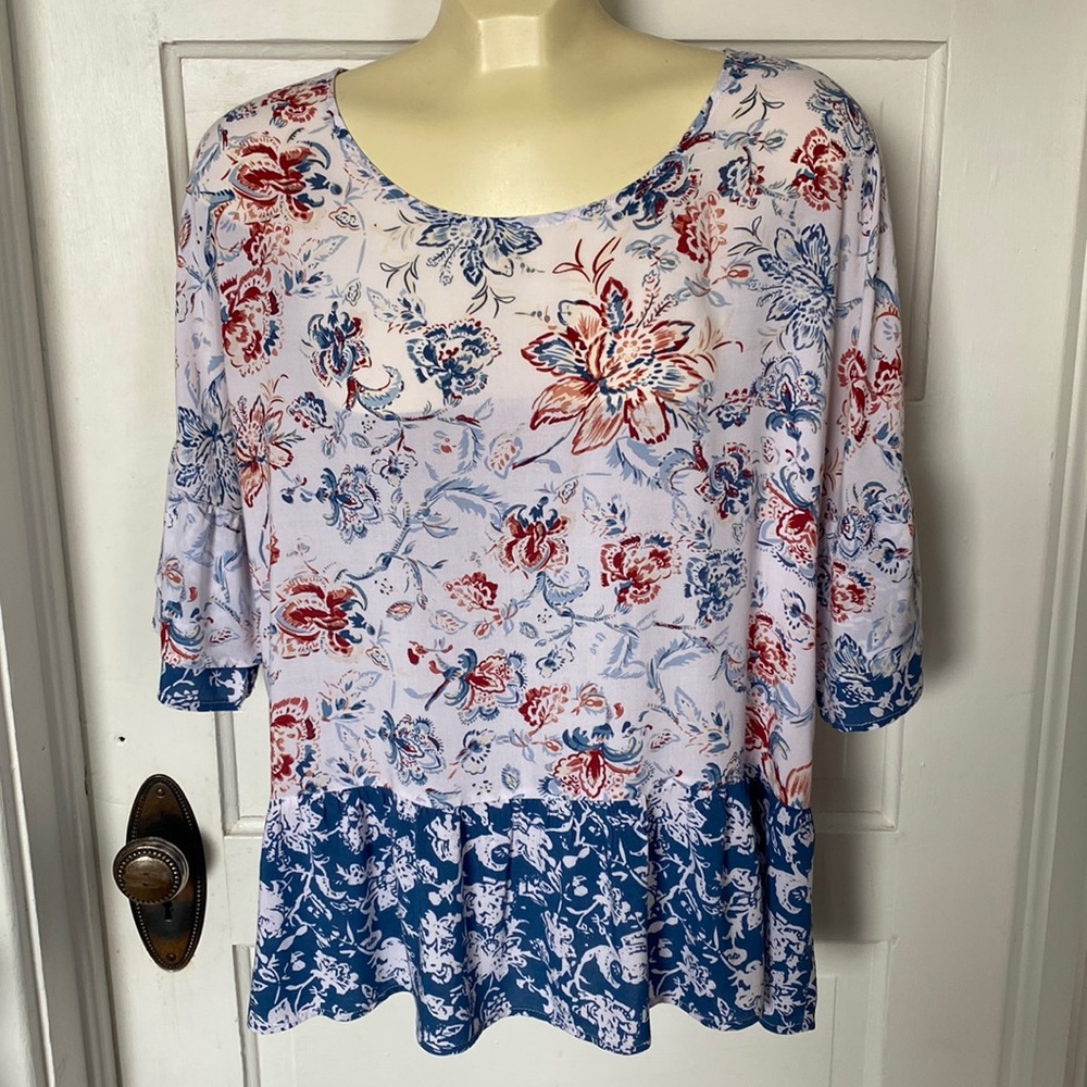 Como Blu Floral Ruffle Top Size XL